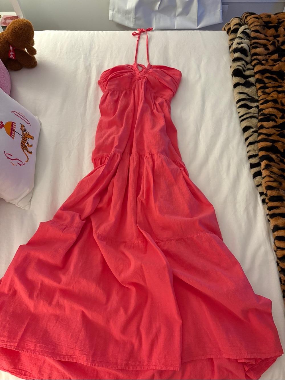 Women’s hot pink Halter Maxi Dress blanco by nature